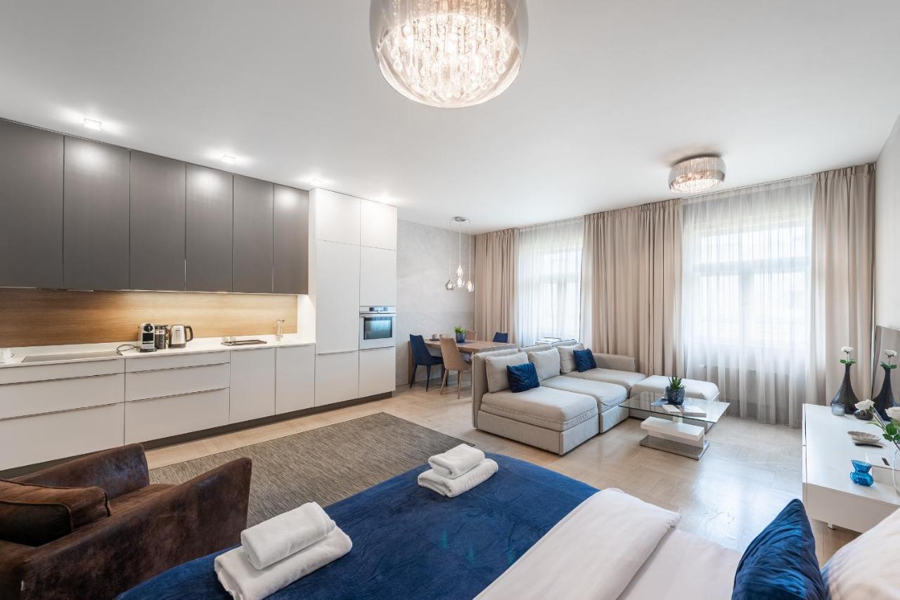 New Luxury Apt With Ac&Parking In The Center Of Prague Apartment ภายนอก รูปภาพ