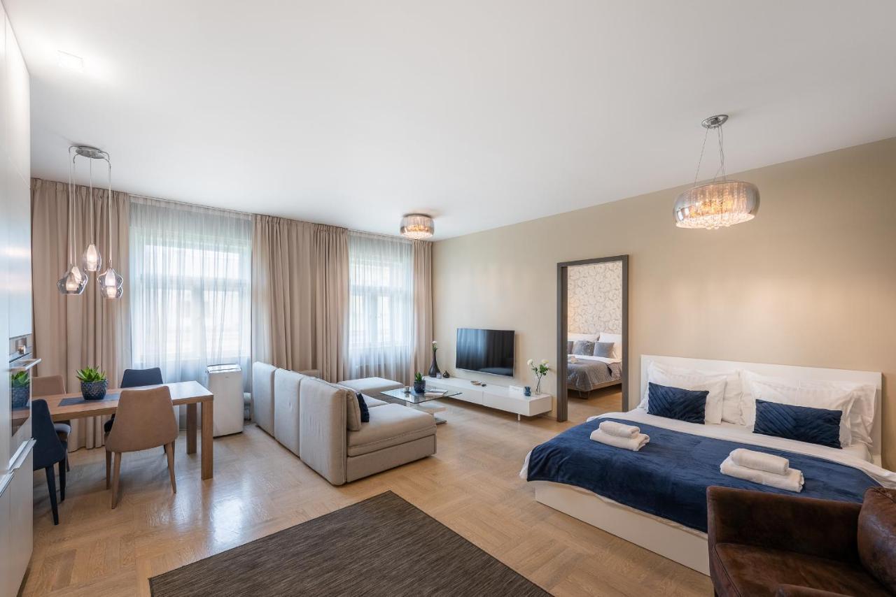 New Luxury Apt With Ac&Parking In The Center Of Prague Apartment ภายนอก รูปภาพ