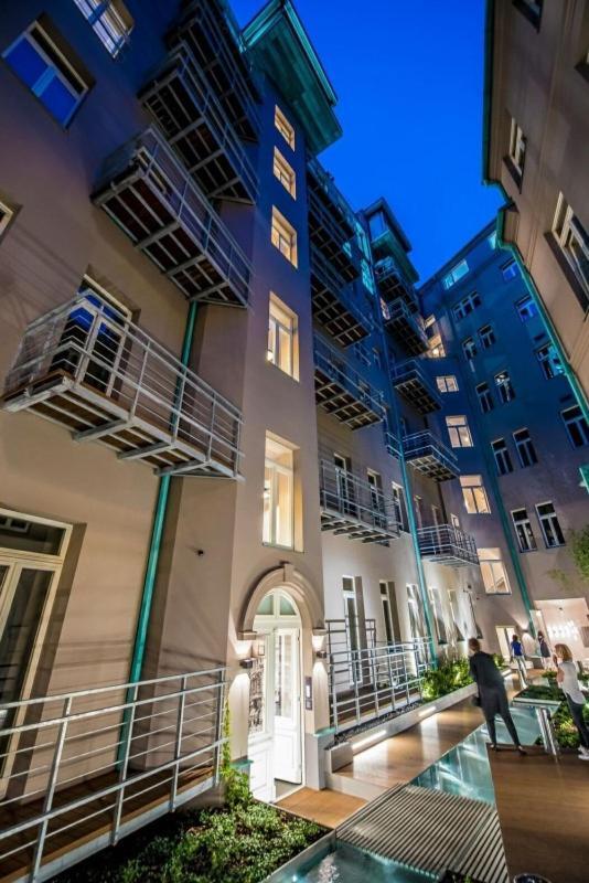 New Luxury Apt With Ac&Parking In The Center Of Prague Apartment ภายนอก รูปภาพ